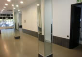 Local comercial en venta con 100m² en Aranjuez foto