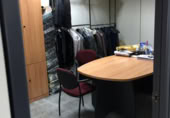 Local comercial Industrial
en venda amb llogaters
a Barcelona foto