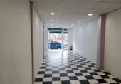 Local comercial en venta con 46m² en Sabadell foto