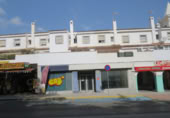 Local comercial en venta con 233m² en Chiclana de la Frontera foto