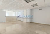 89m² bureau pour vente à Dos Hermanas, photo