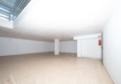 Local comercial en venta con 226m² en Pollensa foto