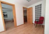 Oficina en venta con 60m² en Badajoz foto