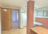 Oficina en venta con 60m² en Badajoz foto