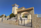 Local comercial en venta con 150m² en Torrevieja foto