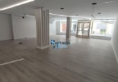Local comercial en venta en Torreperogil foto