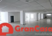 Local comercial en venta con 800m² en San Cristóbal de La Laguna foto