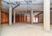 300m² commercial premises for sale in Reus, photo
