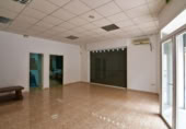 94m² commercial premises for sale in Campello, photo