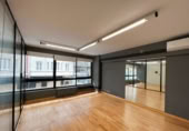 231m² offices for sale in A Coruña, photo