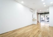 45m² salon de coiffure pour vente à Barcelone, photo