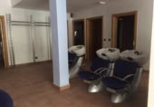 100m² hair salon for sale in Bilbao, photo