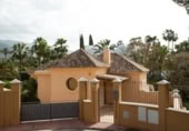 1737m² hotel for sale in Marbella, photo