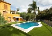 1737m² hotel for sale in Marbella, photo