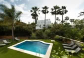 1737m² hotel for sale in Marbella, photo