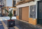Local comercial en alquiler con 140m² en Lorca foto