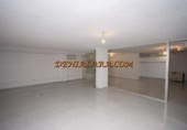 Local comercial en venta con 380m² en Denia foto