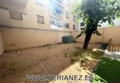 Local comercial en venta en el Prat de Llobregat foto