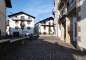 1412m² hôtel pour vente à Elbete, photo