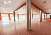 590m² commercial premises for rent in Elche, photo