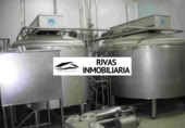 1300m² commercial premises industrial for sale in Luque, photo