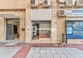 Local comercial en venta con 110m² en Alicante foto