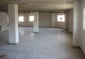 Local comercial en venta con 305m² en Oliva foto