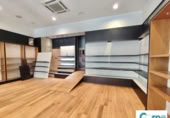 175m² locaux commerciaux pour vente à Pampelune, photo
