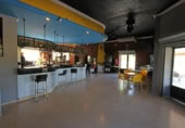 Bar en venta con 166m² en Orba foto