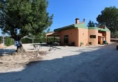 Bar en venta con 166m² en Orba foto