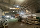 Nave Industrial en venta con 550m² en Alicante foto