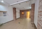 Local comercial en venta con 58m² en Vitoria foto