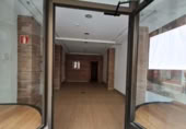 Local comercial en venta con 58m² en Vitoria foto