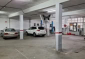 700m² commercial premises for sale in Oviedo, photo
