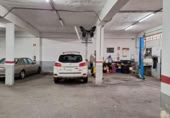 700m² commercial premises for sale in Oviedo, photo