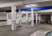 700m² commercial premises for sale in Oviedo, photo
