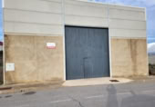 Nave en venta con 215m² en Azuaga foto