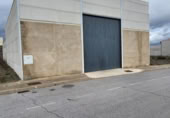 Nave en venta con 215m² en Azuaga foto