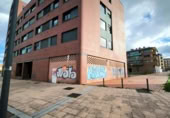 Local comercial en venta con 97m² en Vitoria foto