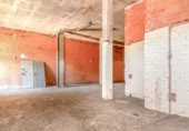 Local comercial en venta con 274m² en Badajoz foto