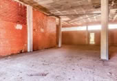 Local comercial en venta con 274m² en Badajoz foto
