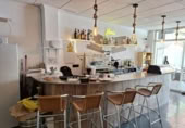 Cafetería en venta con inquilinos en Benidorm foto
