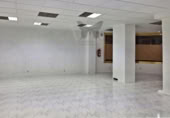 Local comercial en alquiler con 91m² en Oviedo foto