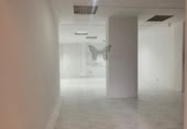 Local comercial en alquiler con 91m² en Oviedo foto