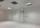 Local comercial en alquiler con 91m² en Oviedo foto