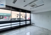 Local comercial
en venda
amb 396m² a Escalante foto