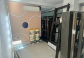 Local comercial en alquiler con 121m² en Granada foto