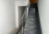 Local comercial en alquiler con 121m² en Granada foto