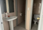 Local comercial en alquiler con 121m² en Granada foto