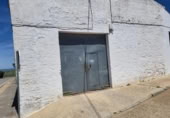 Local comercial en venta con 131m² en Granja de Torrehermosa foto